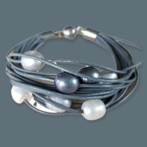 Hand Crafted Freshwater Pearl Leather Magnetic Clasp Bracelet